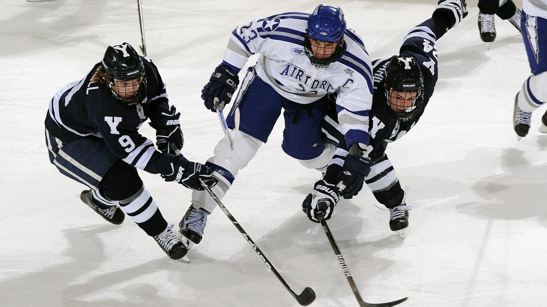 亚洲足坛风云再起 中国女足实力跻身国际之巅，中国女足在亚洲杯最好成绩